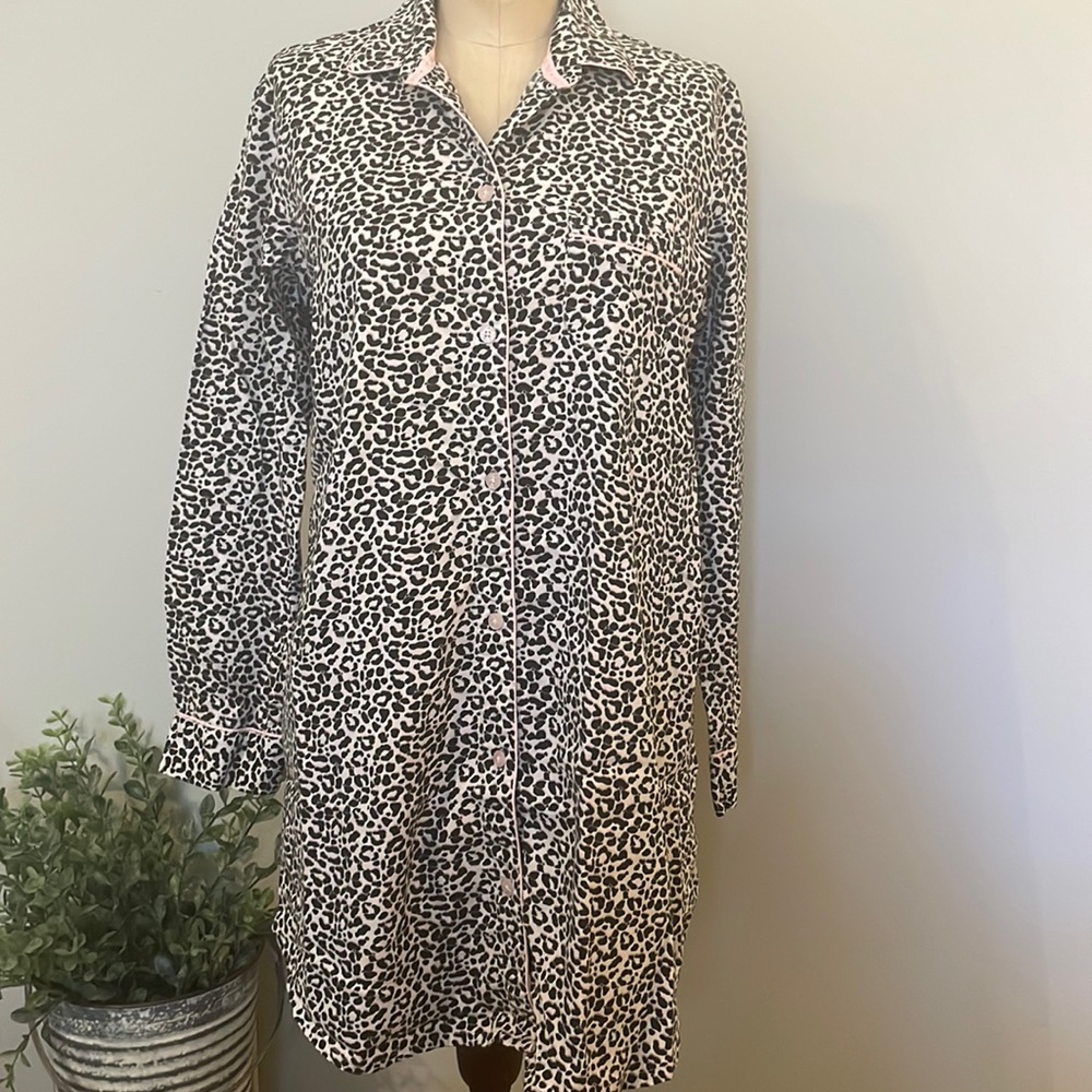 Victoria Secret Womens Bedshirt/Gown -XS/TP